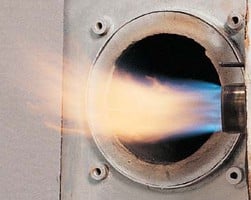 Essai d'un brûleur sur une des plateformes du CETIAT